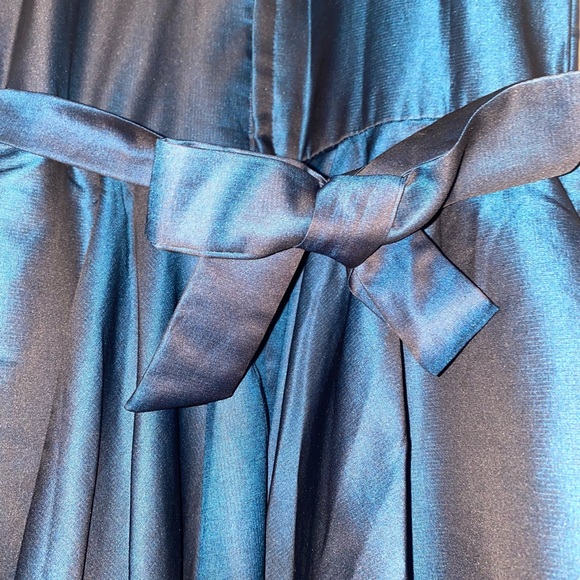 Traditional Eid Gown for kids- - Picture 4 of 8